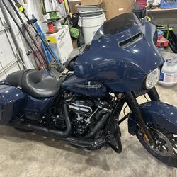 2019 Street Glide Special  13.6k Miles