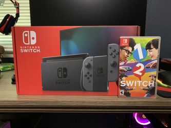 GREY JOY CON NINTENDO SWITCH BRAND NEW With Game