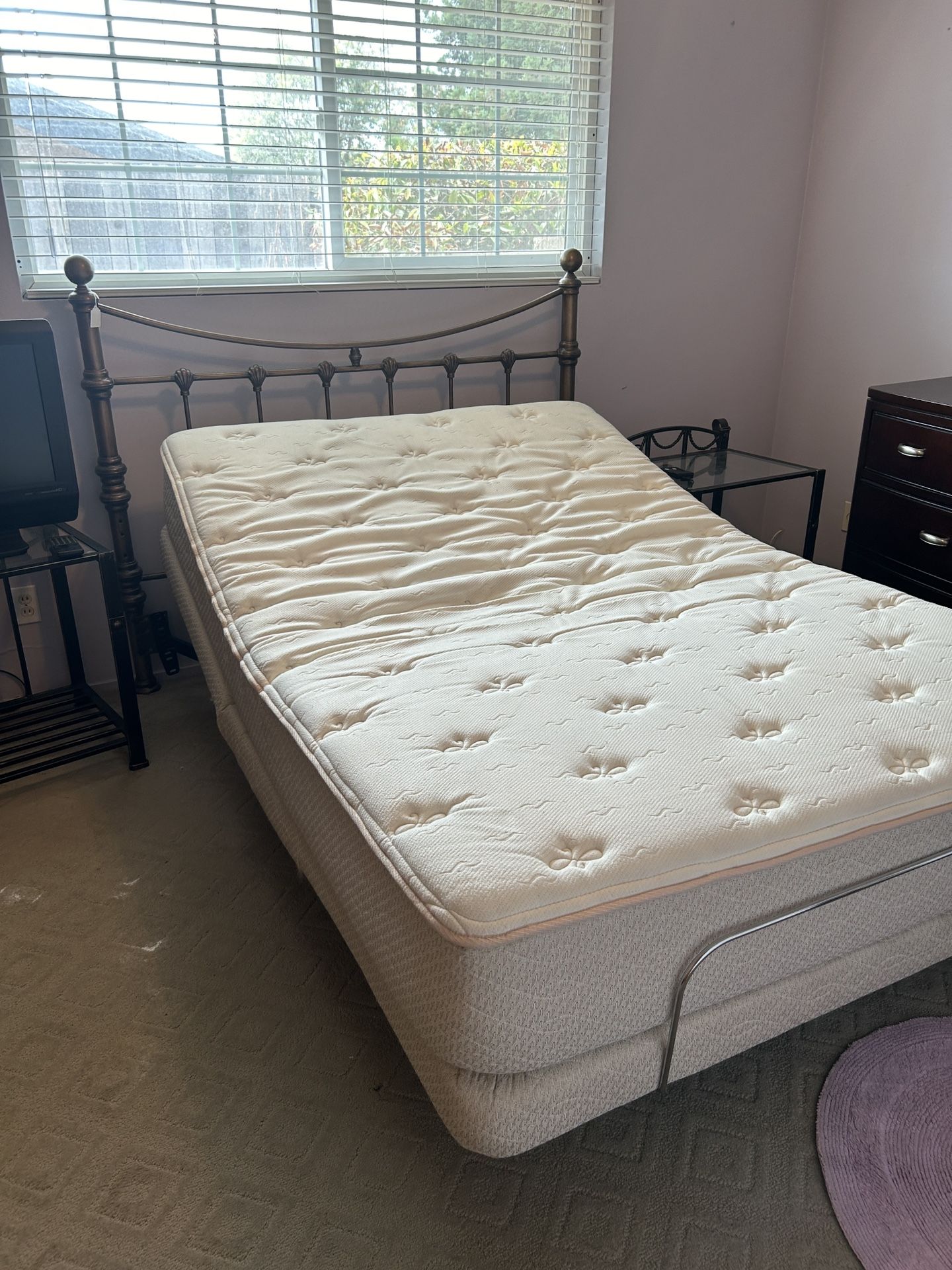 Adjustable Full Size Bedroom Set