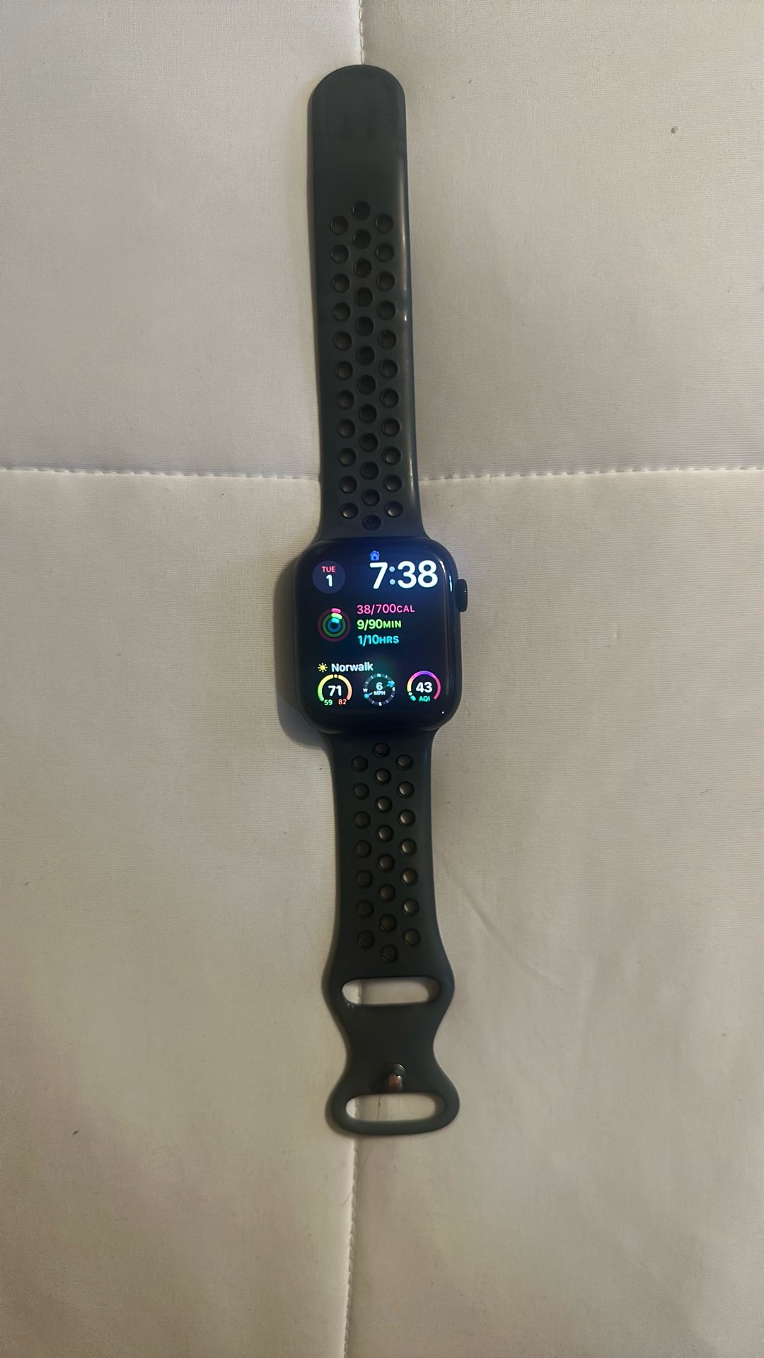 Black Apple Watch Series 9