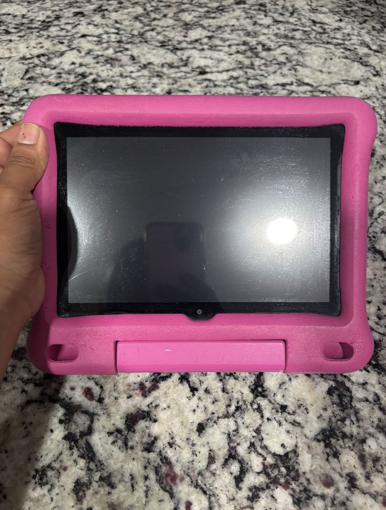Amazon pink tablet