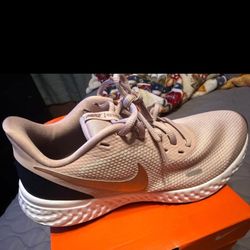 Nikes 