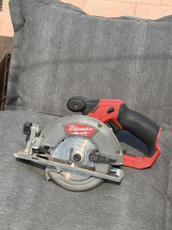 Milwaukee Circular Saw