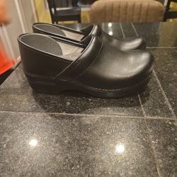 Dansko Women Shoes 