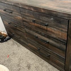 6 Drawer Dresser 