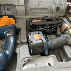 Ryobi  Drill And Flashlight Combo 