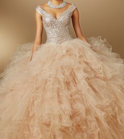 Quinceanera dress all sizes and colors new