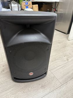 Used VARI V2115 Powered Speaker