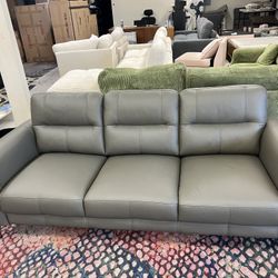 New Genuine Top Grain Leather Sofa Couch! Includes Free Delivery 🚚! 