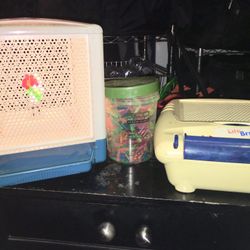 Lite Brite cube and pegs