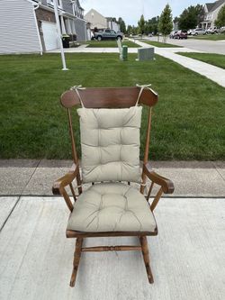 Rocking Chair With Cushions