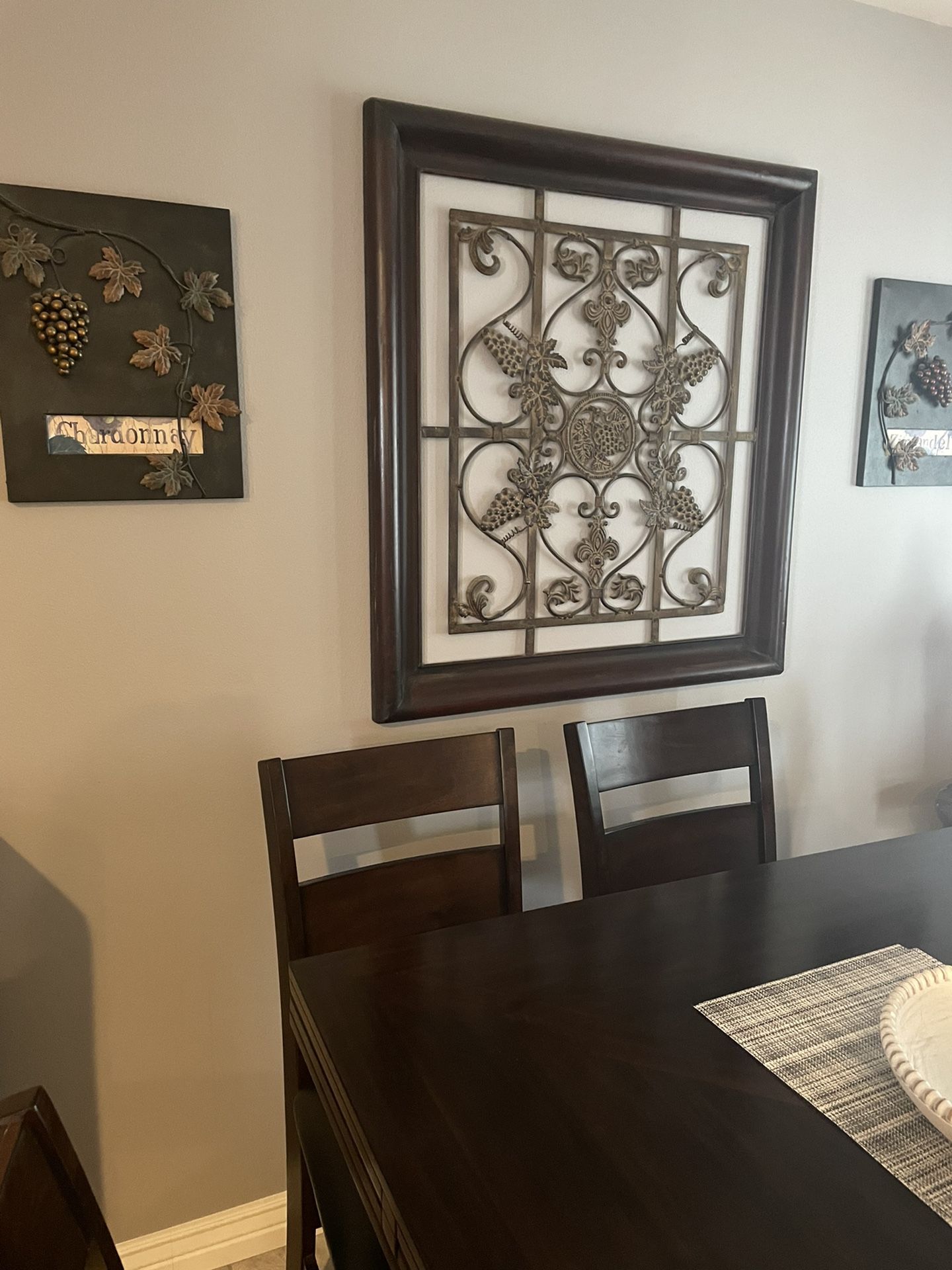 Metal Art With Grapes 🍇 The Large Picture Is 75 And 35 Dollars For The Two Small Pics.