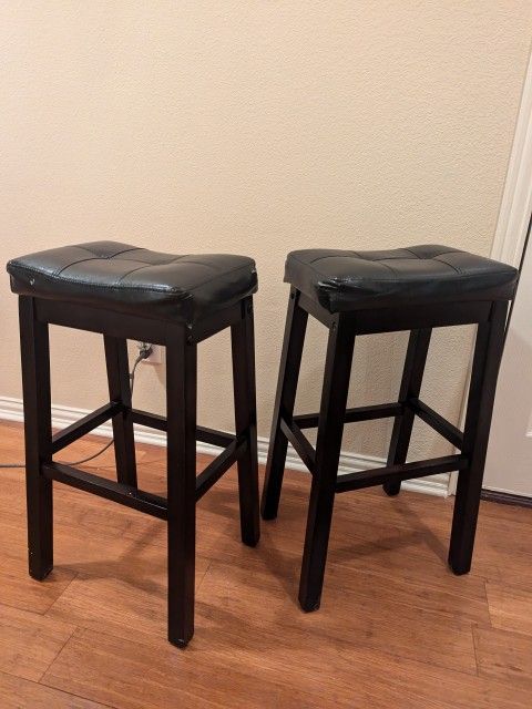 Barstool (set of 2)