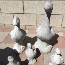New Set Of Ducks Made Out Of Cement Beautiful Yard Decoration 