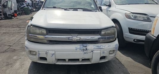 2005 Chevy Trail Blazer Ext For Parts 