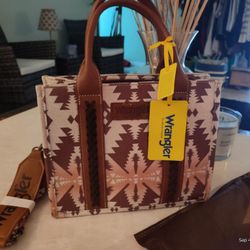 Women's Wrangler Clutch 