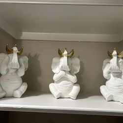 3 White Elephants Decor 