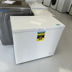 Brand New Chest Freezer Deep White In Boxes 