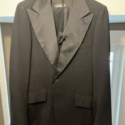 FREE- Old Tux