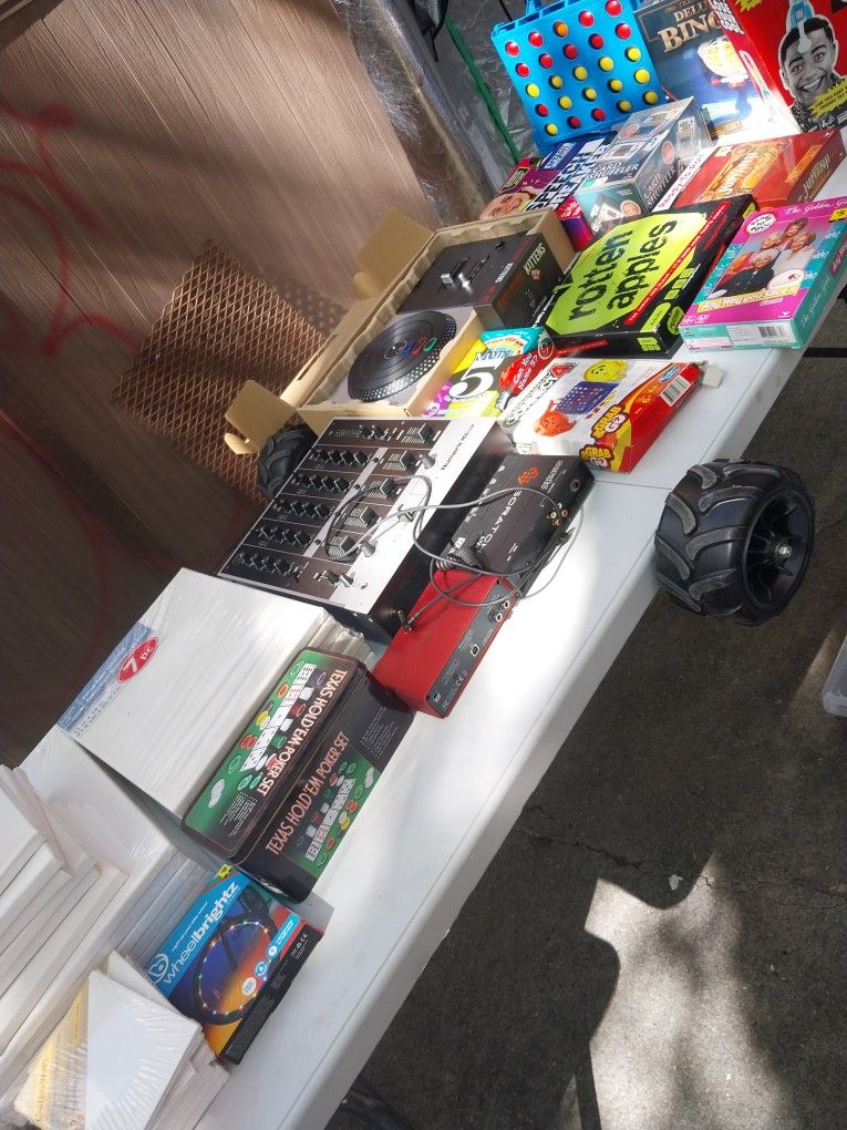 Consoles Keyboards Games