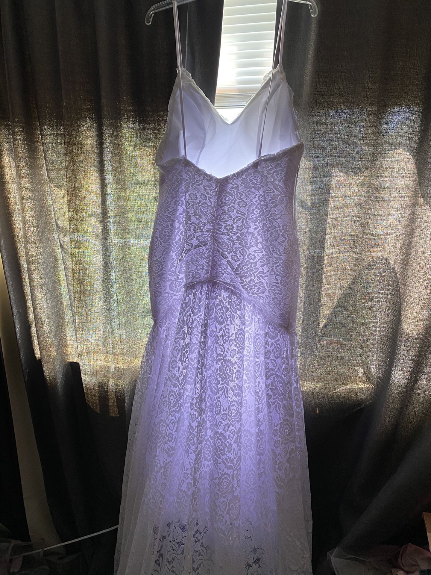 Mermaid Lace Wedding Dress / Beach /prom Unaltered Size 14 ,
