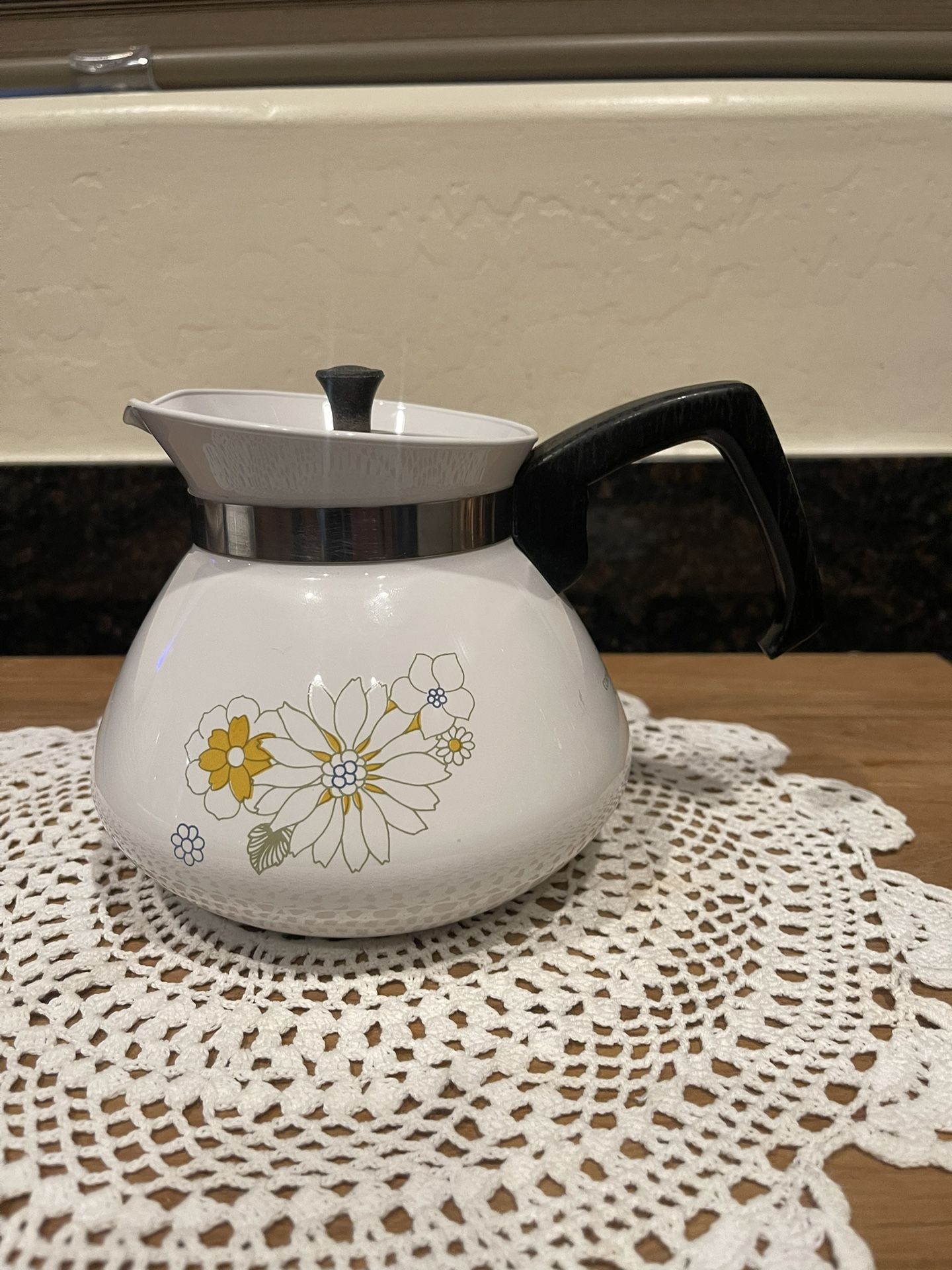 Corningware Floral Bouquet Teapot Pot with lid