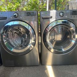 LG Set Washer And Gas Dryer / STACKABLE / FREE DELIVER