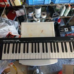 Keystation 49 MK3. Midi 