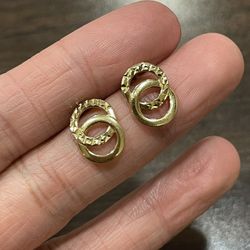 18k Gold Earring 
