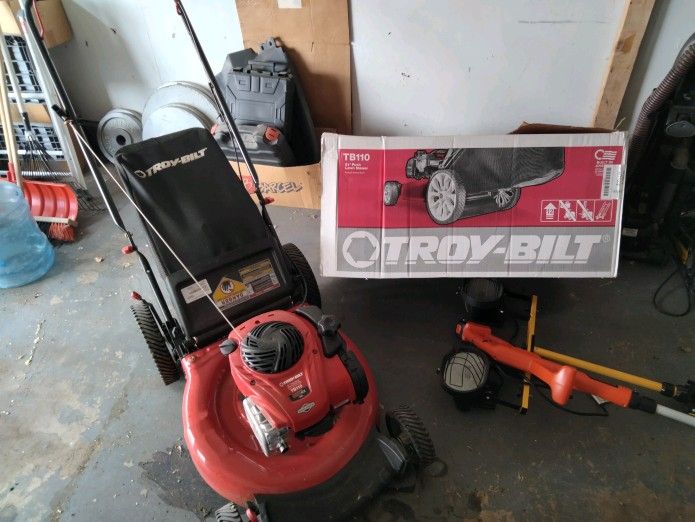 Troy Bilt Lawn Mower 