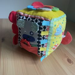 Manhattan Toy Little Explorer Activity Cube - Busy Plush Baby Toy - 8" - 6M+