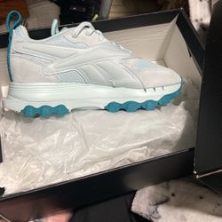 brand new reebok 