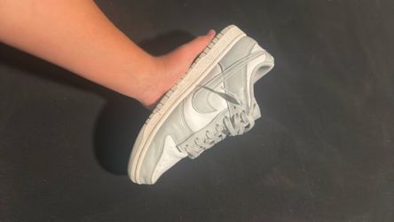 Nike dunk low (negotiable) size 10