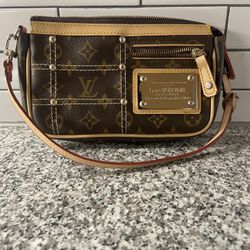 Louis Vuitton Handbag 