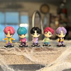 SAJA BOYS set Of 5 Figures 