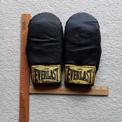 Everlast Boxing/Speed Bag Gloves #4302