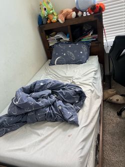 Twin bed