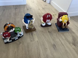 M&M collectables figures