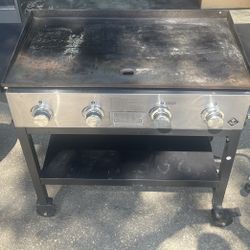 Members Mark Grill + Propane Tanks