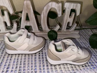 Cat And Jack Size 6c Shoe
