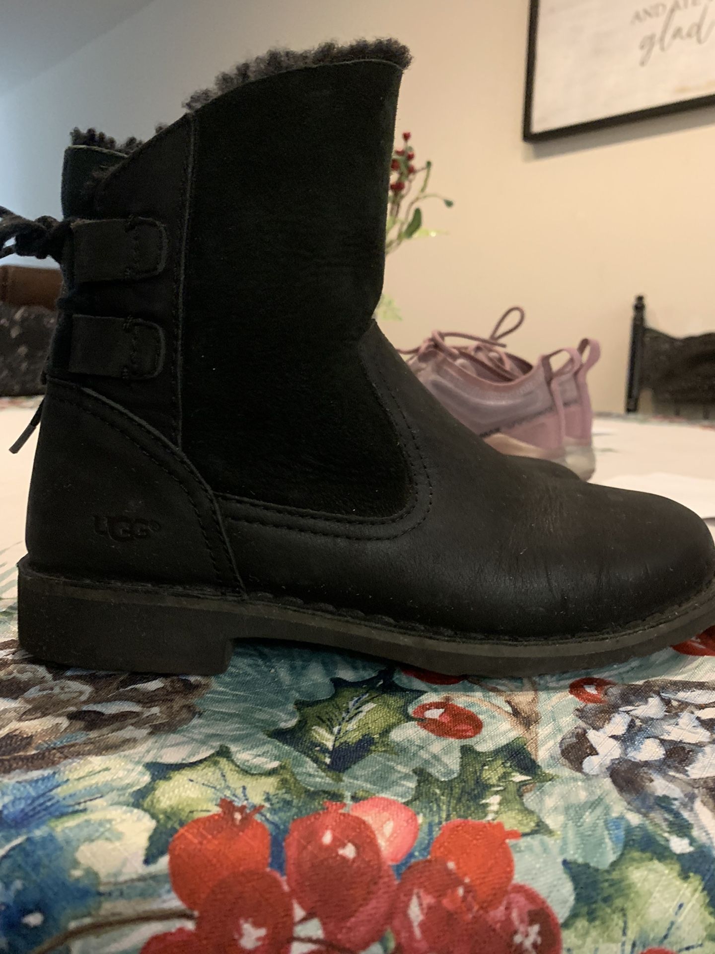  Ugg Boots Size 5 1/2