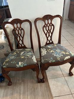 2 Chairs Chippendale Style