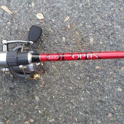 Quantum OPTIX 6ft Composite Fishing Rod with Bass Pro Shops Johnny Morris Signature Series Reel ( Comes With 12 Brand New Lures!)
