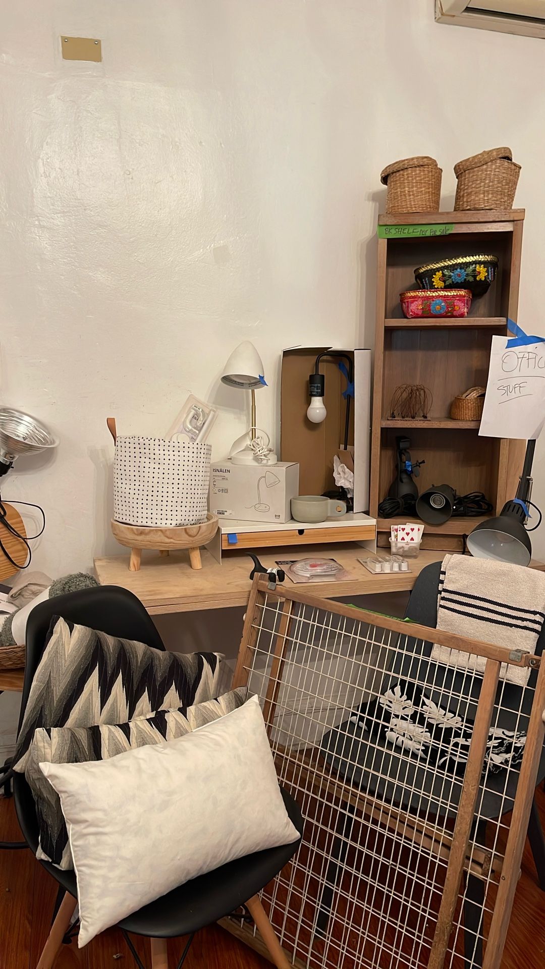 Sale / Apartment / All Reasonable Offers Accepted/ Located In Los Feliz Ca / (contact info removed)