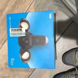 Ring Floodlight Plus