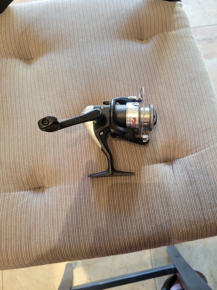 Used Shimano FX1000 Spinning Reel
