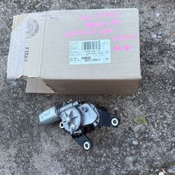 2013-18 Ford Fusion Windshield Wipe 