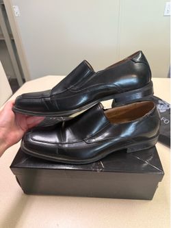 Men’s dress shoes