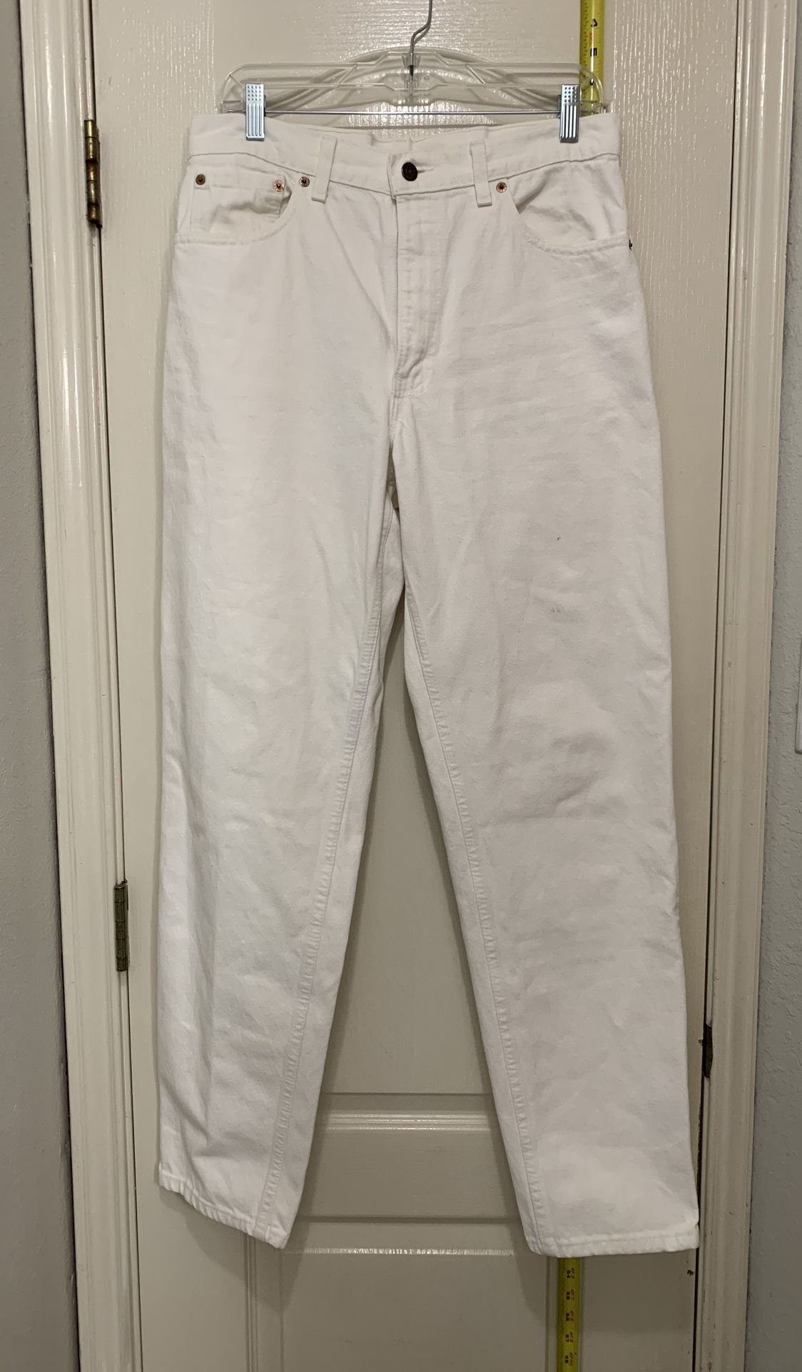 Mens Levi’s Relaxed Fit 550 Size 32x32 White Jeans