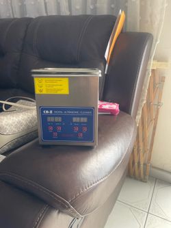 Digital ultrasonic cleaner
